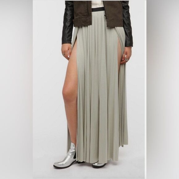 Ecote Sage Green Urban Outfitters Double Slit Maxi Skirt size 8 - Picture 1 of 11